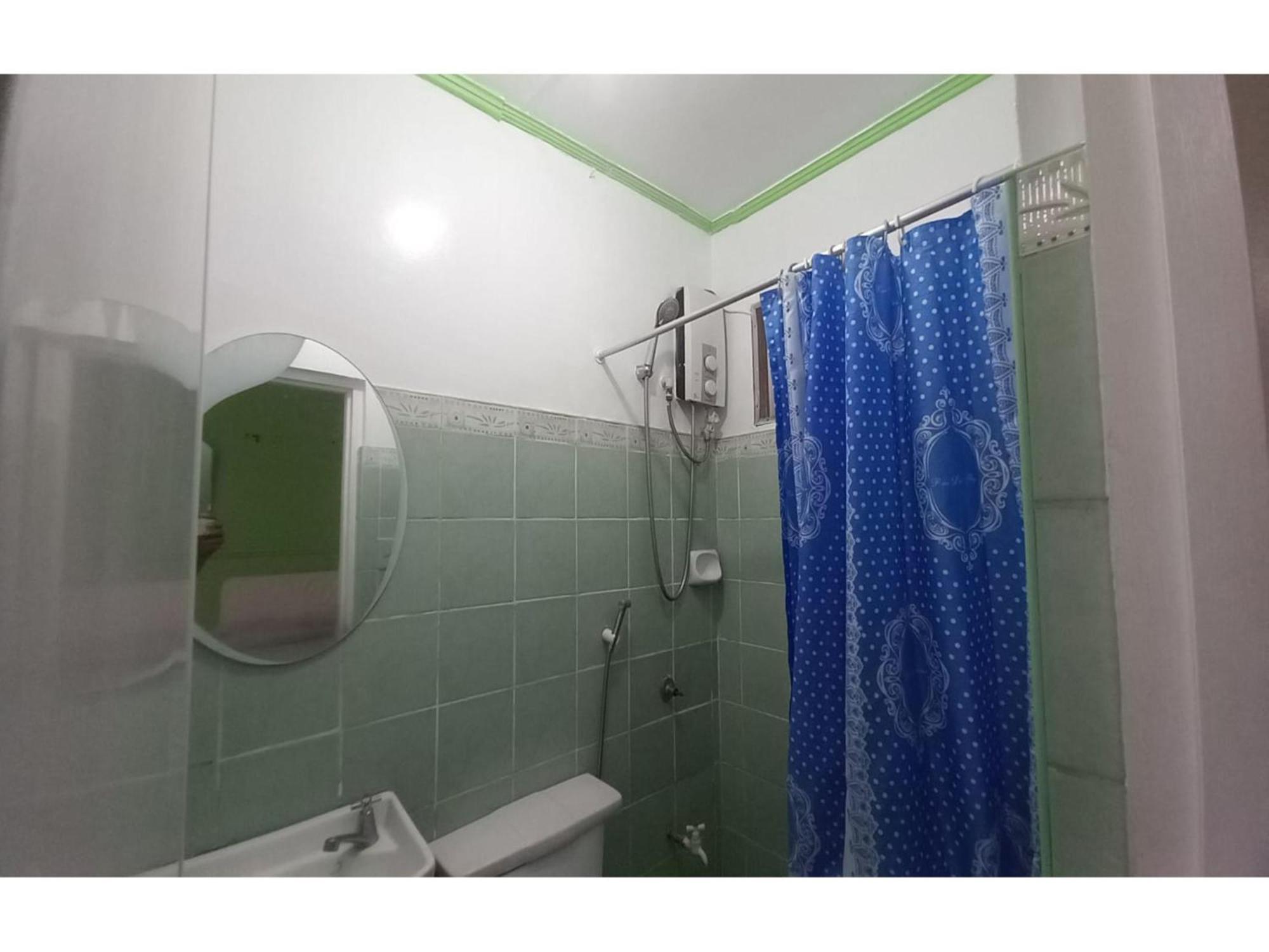 Oyo 1048 Jomckayl Apartelle Naga  Εξωτερικό φωτογραφία